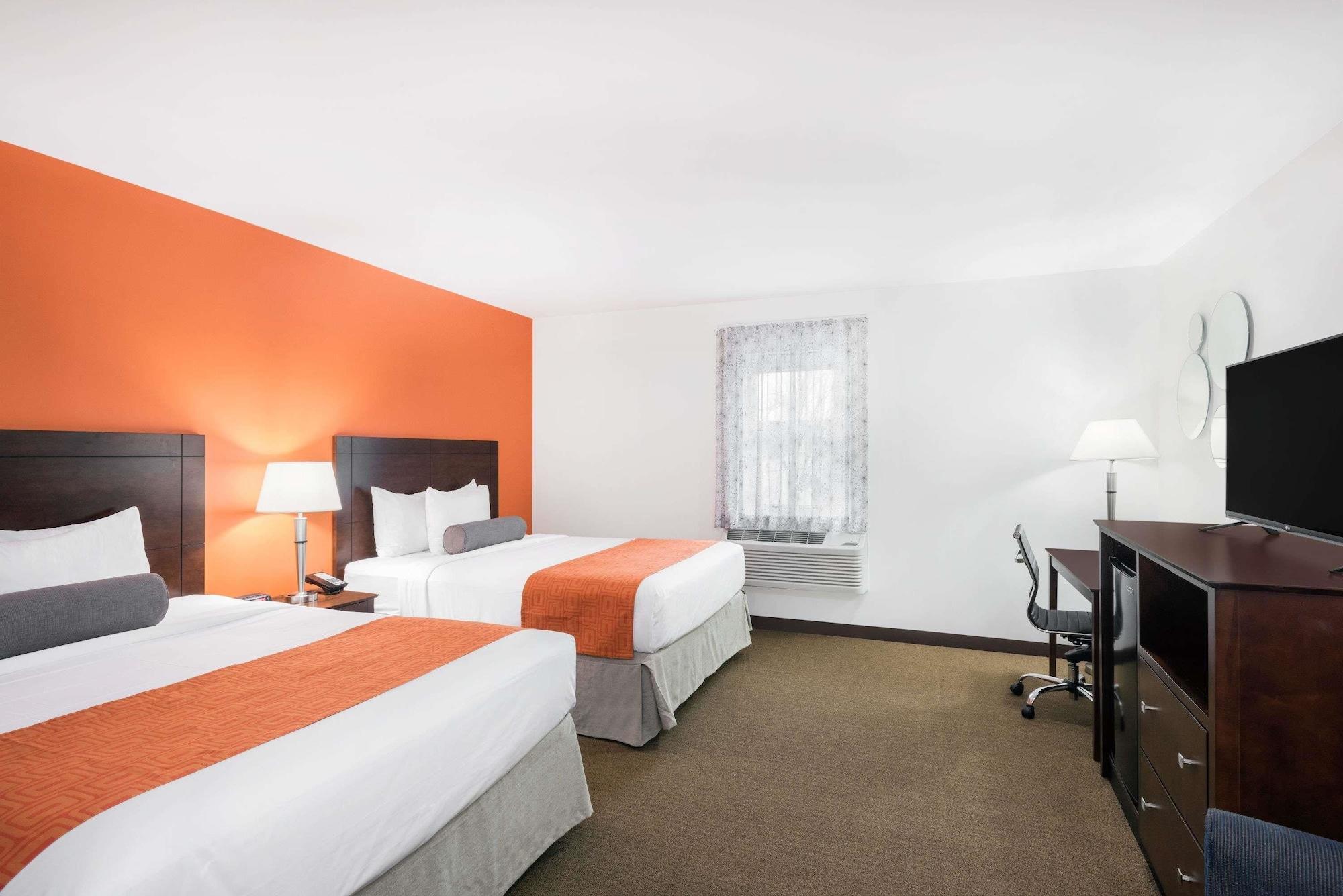 Howard Johnson By Wyndham Quincy/ Boston Экстерьер фото