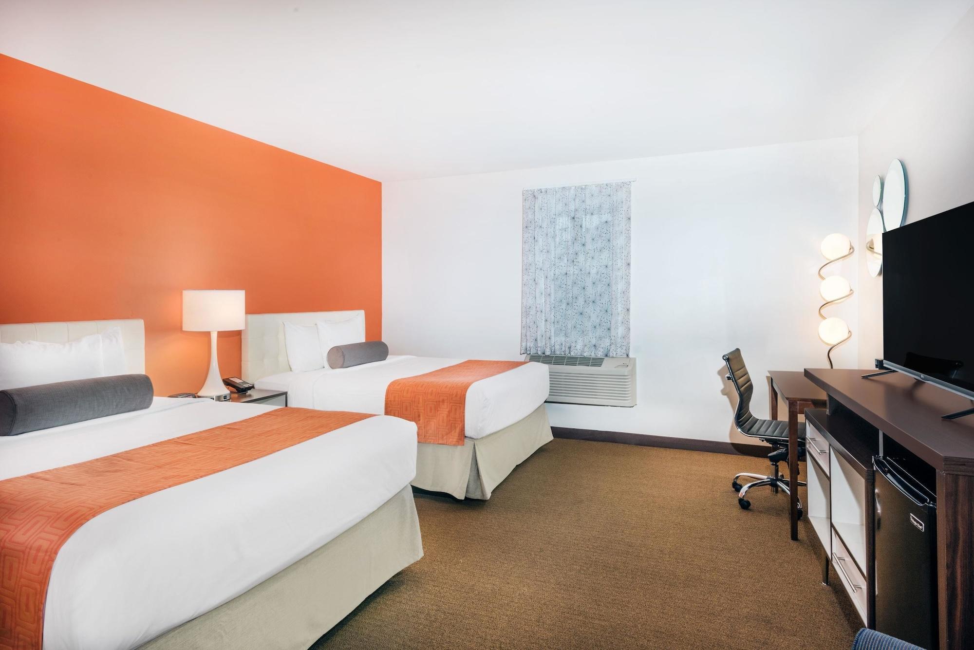 Howard Johnson By Wyndham Quincy/ Boston Экстерьер фото