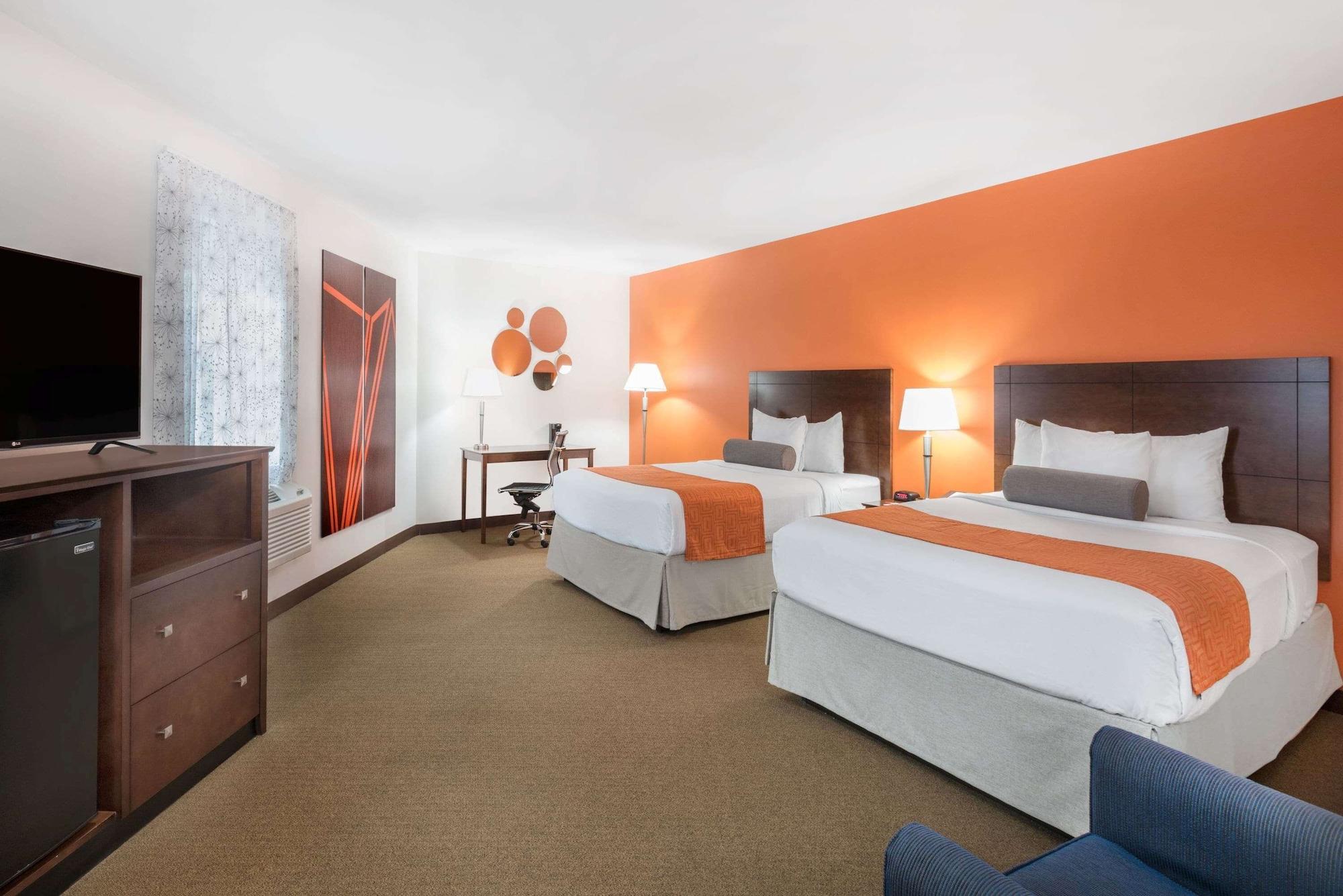 Howard Johnson By Wyndham Quincy/ Boston Экстерьер фото