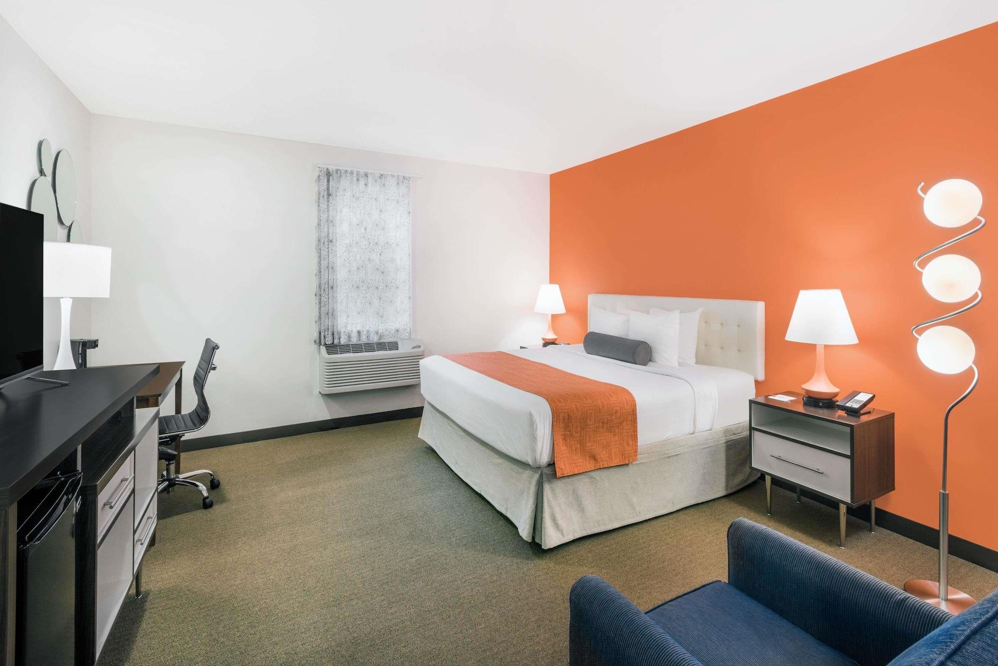 Howard Johnson By Wyndham Quincy/ Boston Экстерьер фото