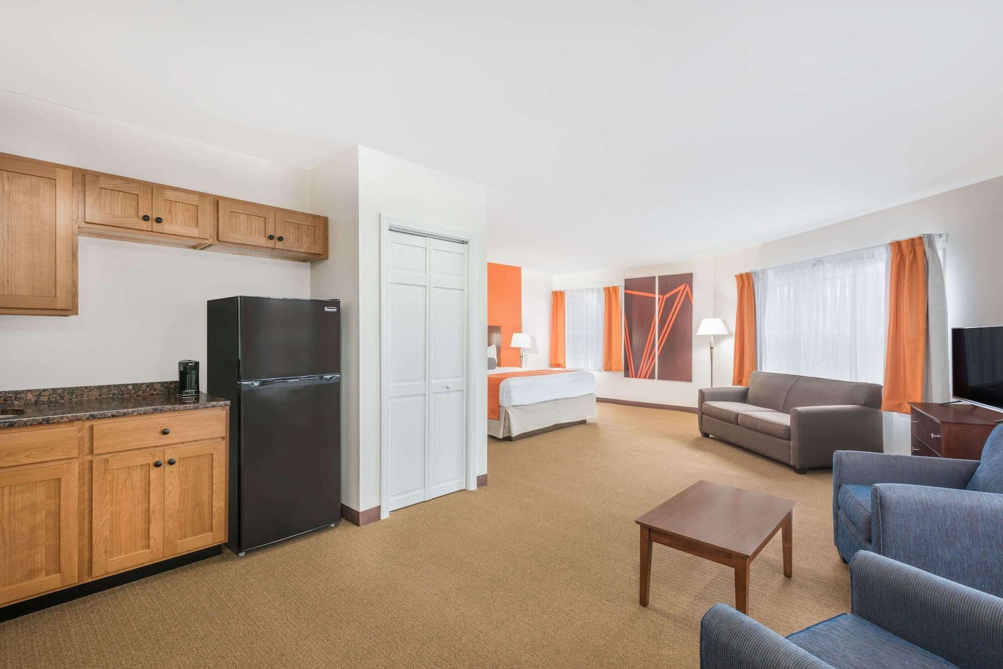 Howard Johnson By Wyndham Quincy/ Boston Экстерьер фото