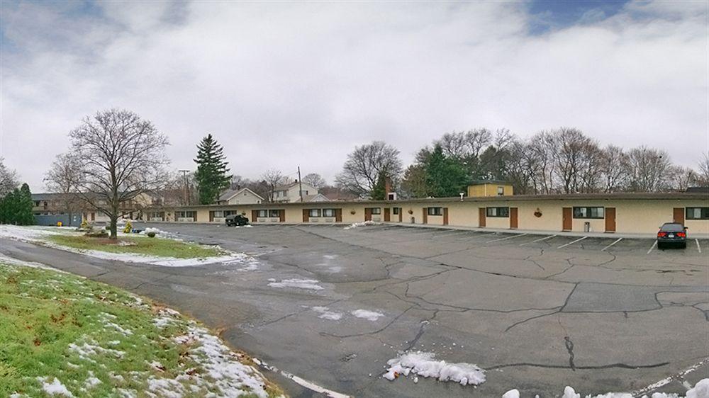 Howard Johnson By Wyndham Quincy/ Boston Экстерьер фото