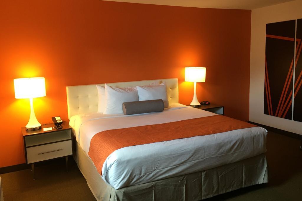 Howard Johnson By Wyndham Quincy/ Boston Экстерьер фото